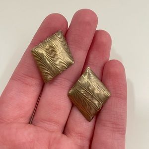 Vintage Gold Tone Mermaid Core Summer Tropical Vacation Beach Abstract Earrings